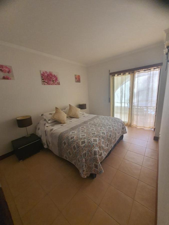 Cosy Apartment In Salgados Walking Distance To The Beach Guia  Luaran gambar